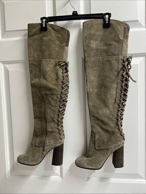Vince Camuto women’s high heel boots Suede New no box chunky heel 4”